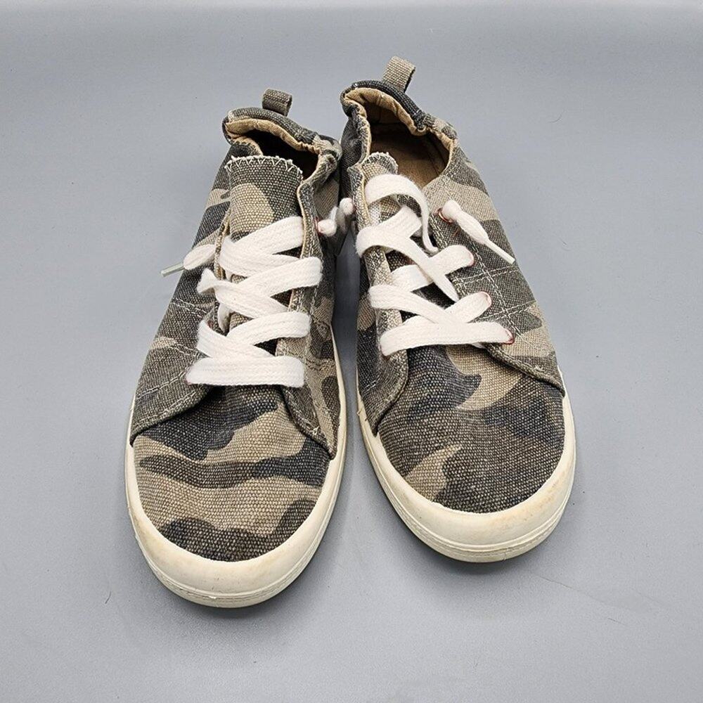 Maurices Mariah camouflage scrunch back slip on sneaker woman's size‎ 8